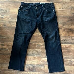AG Adriano Goldschmied 36R men's dark wash
The Everett jeans